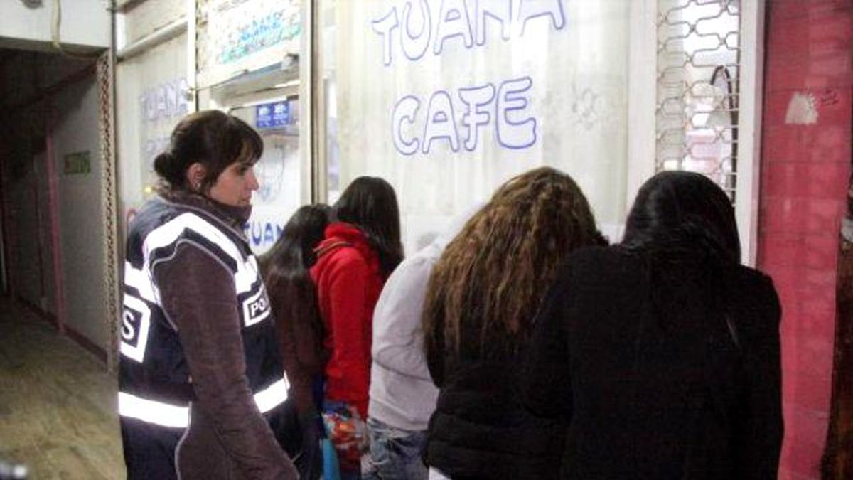 Bin 500 Polisle Huzur Operasyonunda 23 Gözaltı