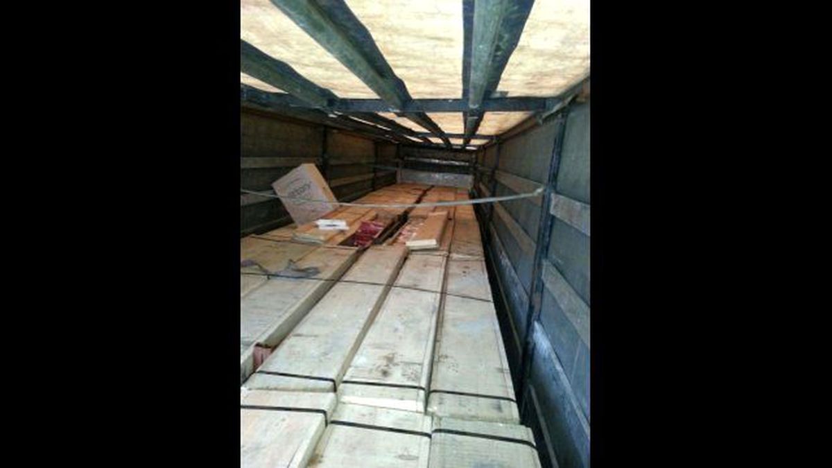 Bitlis\'te 216 Bin 800 Paket Kaçak Sigara Ele Geçirildi