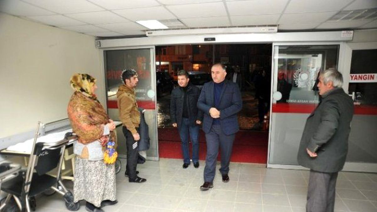 Çağlayan\'dan Yıl Başı Gecesi Çalışan Kamu Personeline Ziyaret