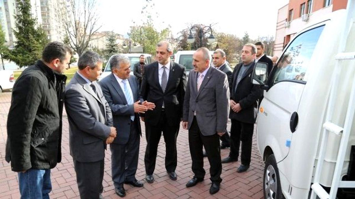 Çevre Temizlik Vergileri ile 4 Adet Mini Çöp Toplama Aracı