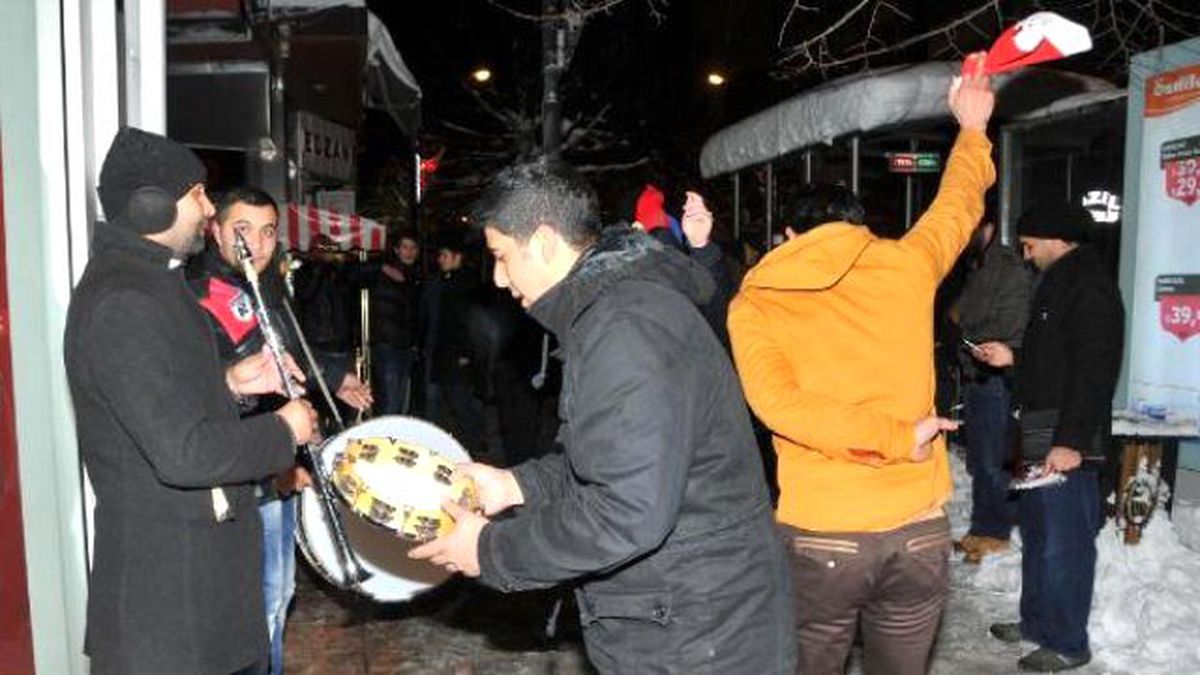 Eskişehir\'de Yılbaşı Kutlaması