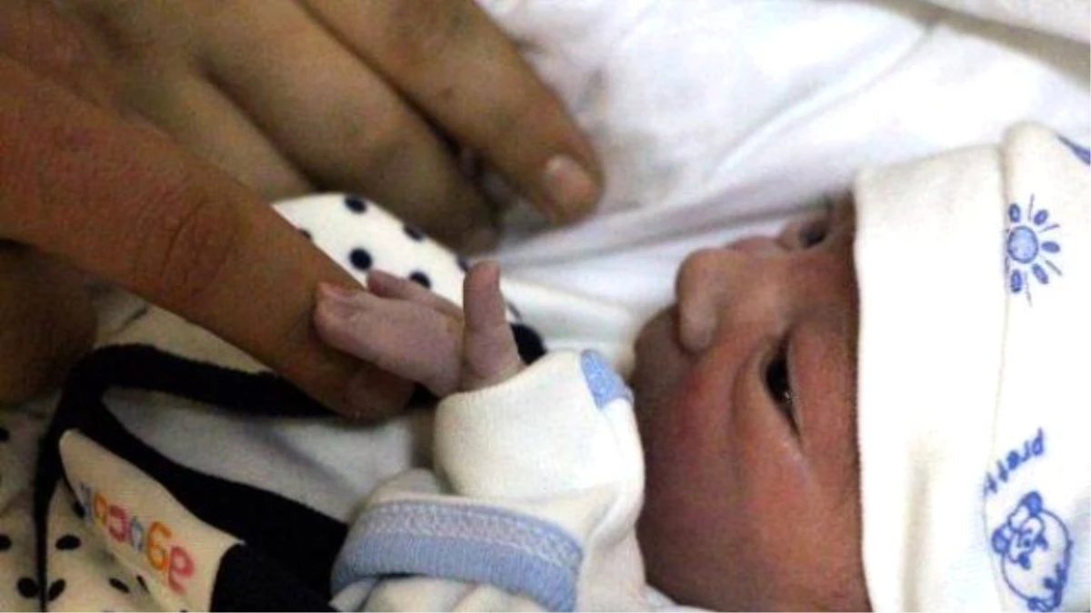 Gaziantep, Kahramanmaraş ve Şanlıurfa\'da Yeni Yılın İlk Bebekleri