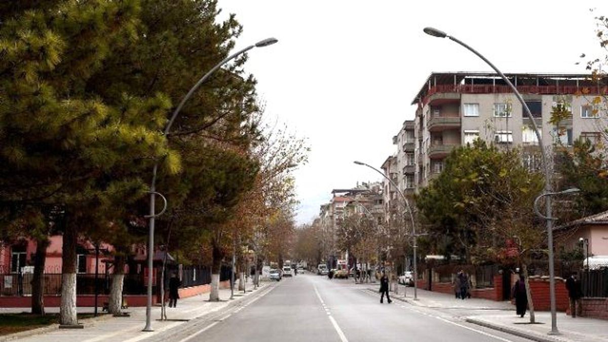Hastane Caddesi\'nde Çift Yön Uygulaması Başlıyor