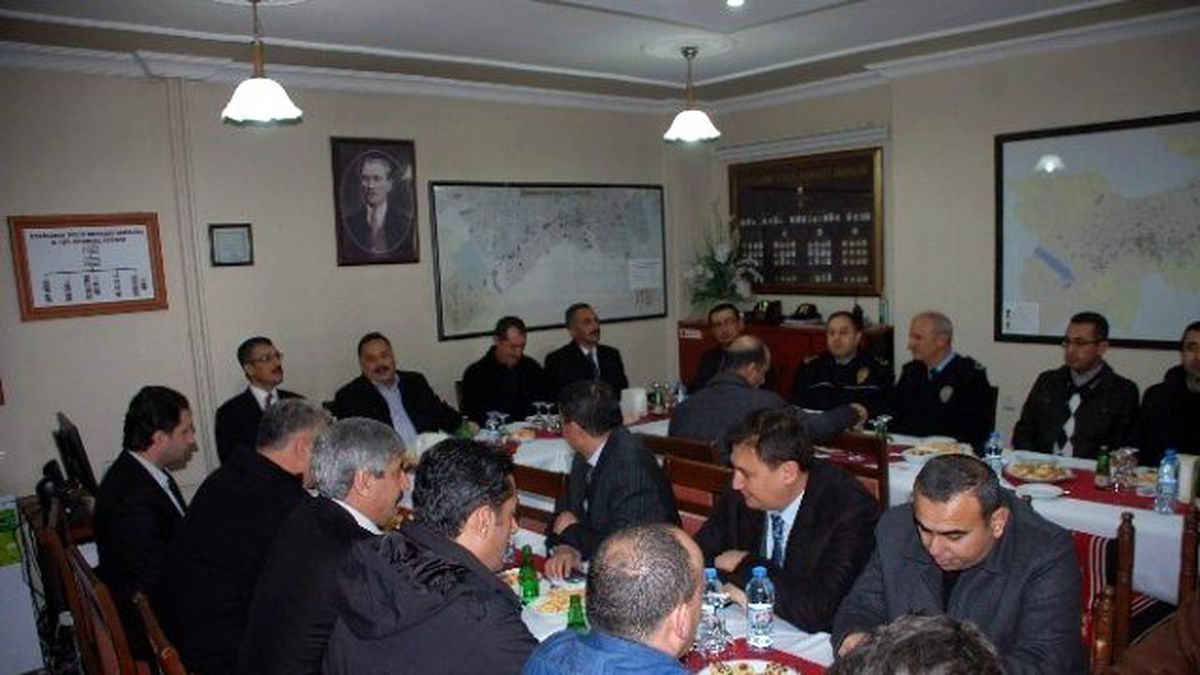 İl Emniyet Müdürü, Yeni Yıla Polis Memurlarıyla Girdi