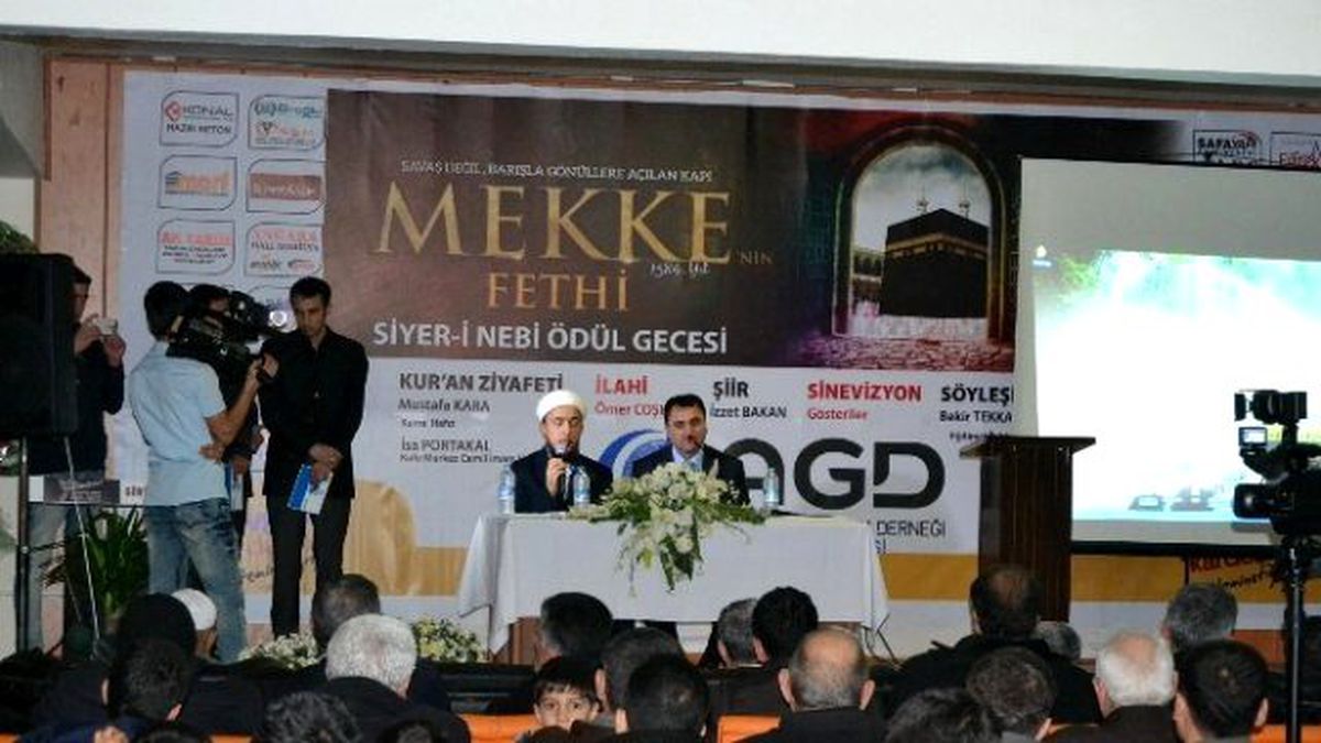 Kulu\'da "Mekke\'nin Fethi Gecesi"