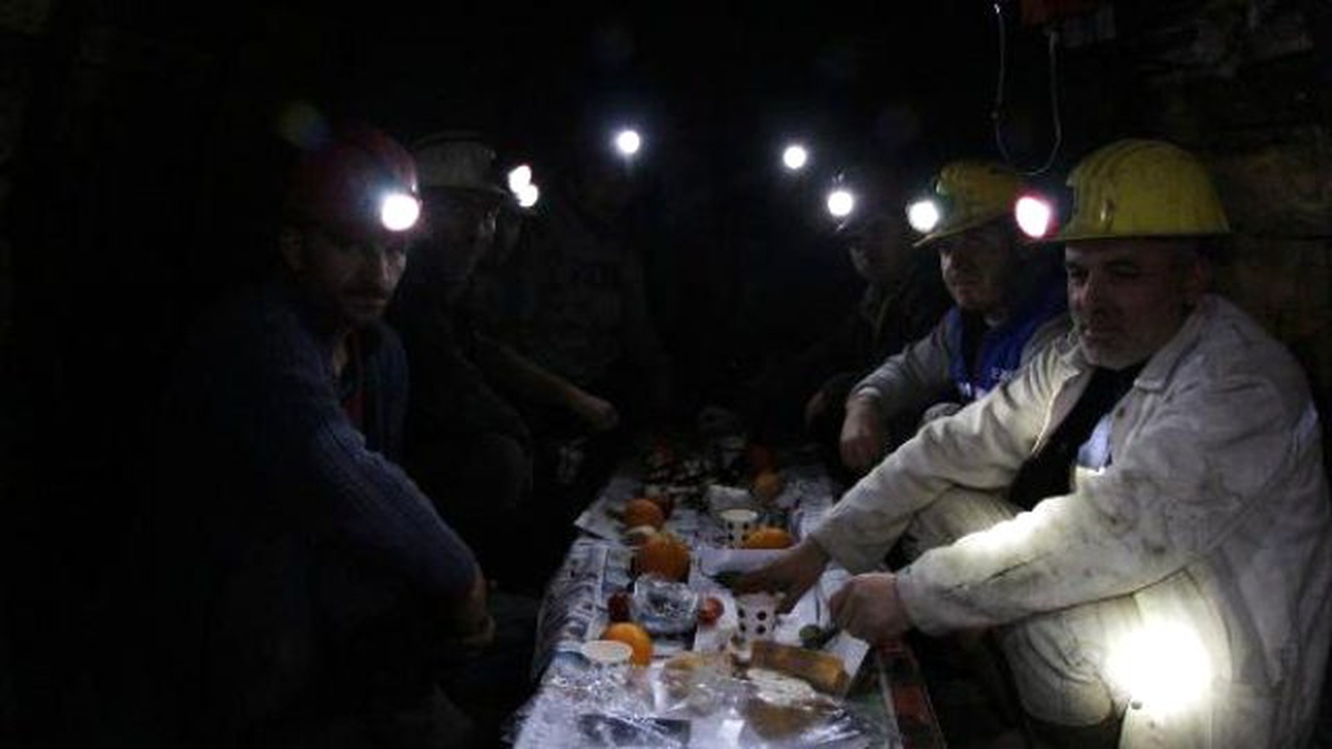 Maden Ocağında Yılbaşı Kutlaması