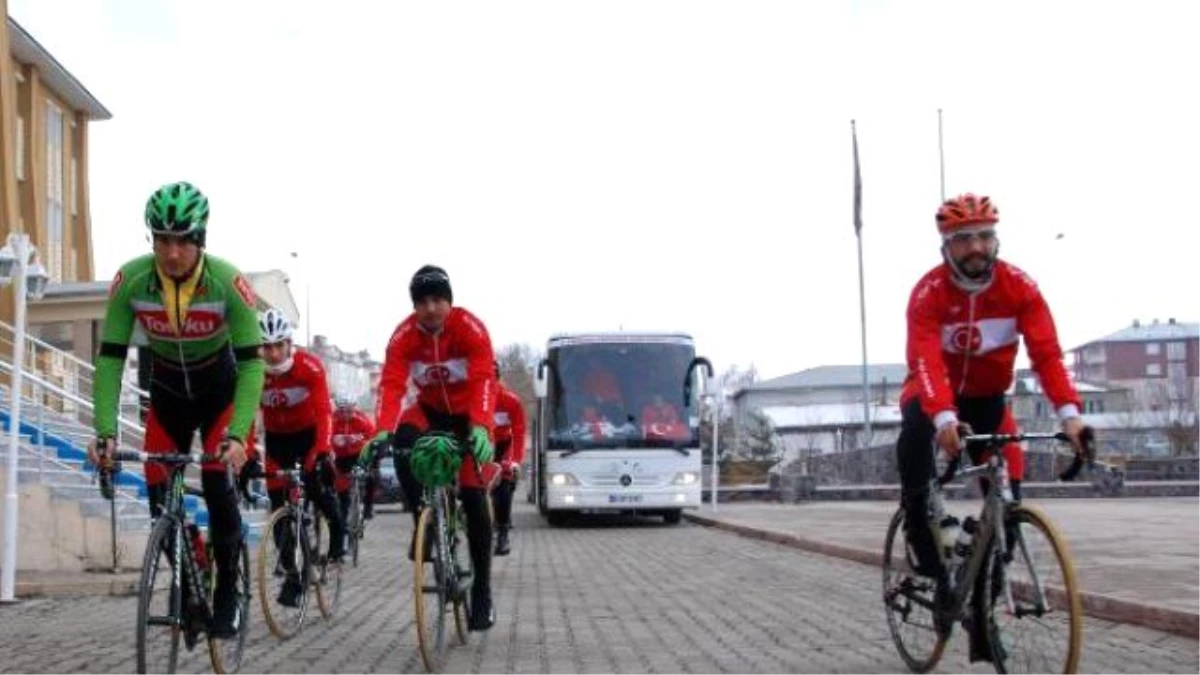 Milli Bisikletçiler Ardahan\'a Ulaştı