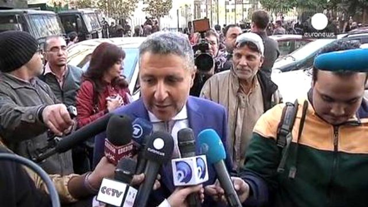 Mısır\'da Al Jazeera Muhabirleri Yeniden Yargılanacak