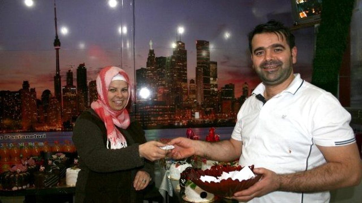 Hem Pasta Yediler, Hem Altın Kazandılar