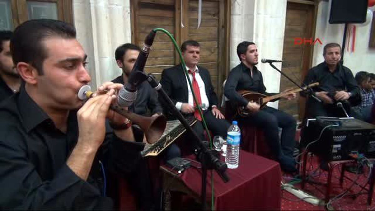 Şanlıurfa\'da Konukevlerinde Çiğköfteli Kutlama