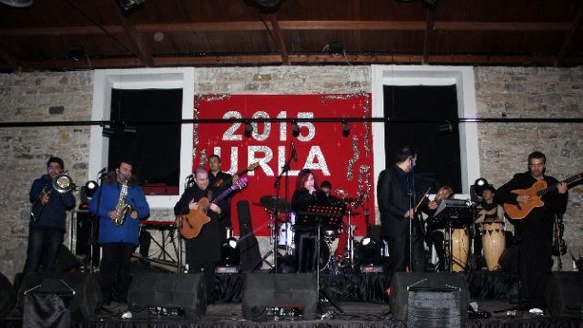 Urla Yeni Yıla Merhaba Dedi
