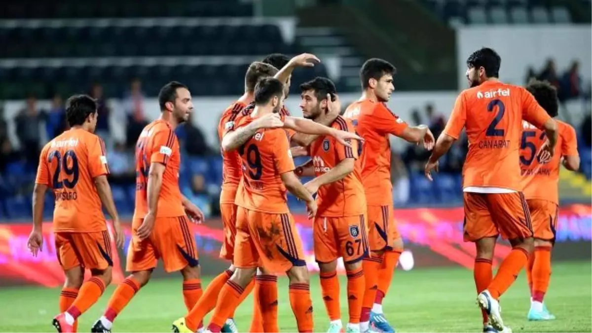 Başakşehir Fenerbahçe Maçında Galibiyet Serisine Devam Etmek İstiyor