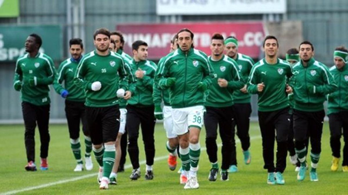 Bursaspor Devre Arasında Antalya\'da