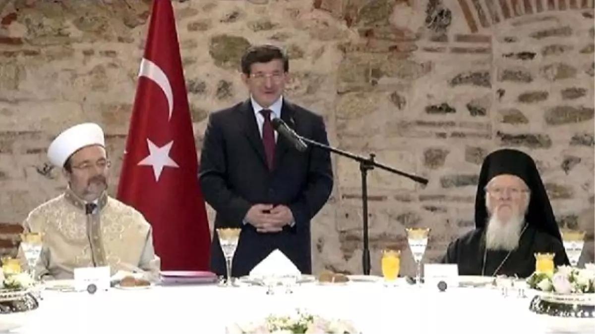 Davutoğlu Gayrimüslim Azınlık Cemaatlerinin Temsilcileriyle Biraraya Geldi