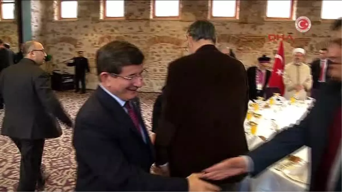 Davutoğlu Gayrimüslim Azınlık Cemaatlerinin Temsilcileriyle Biraraya Geldi