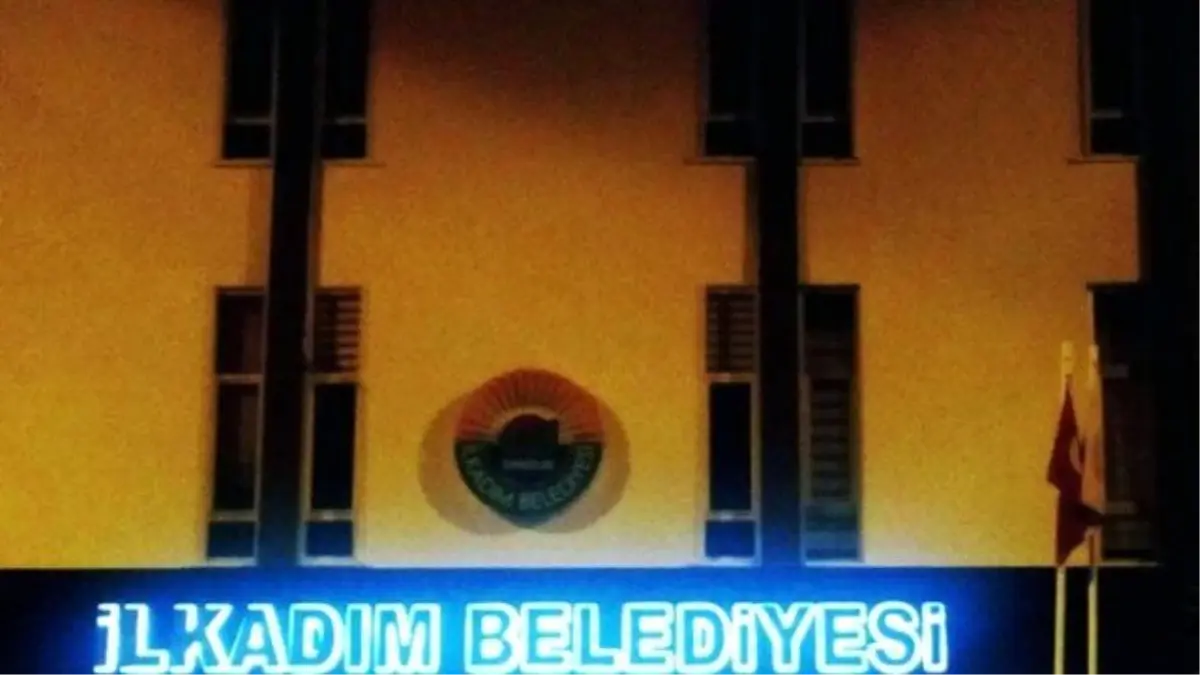 İlkadım\'da Sözleşmeleri Sona Eren 6 Firmadan 4\'ü ile Yollar Ayrıldı