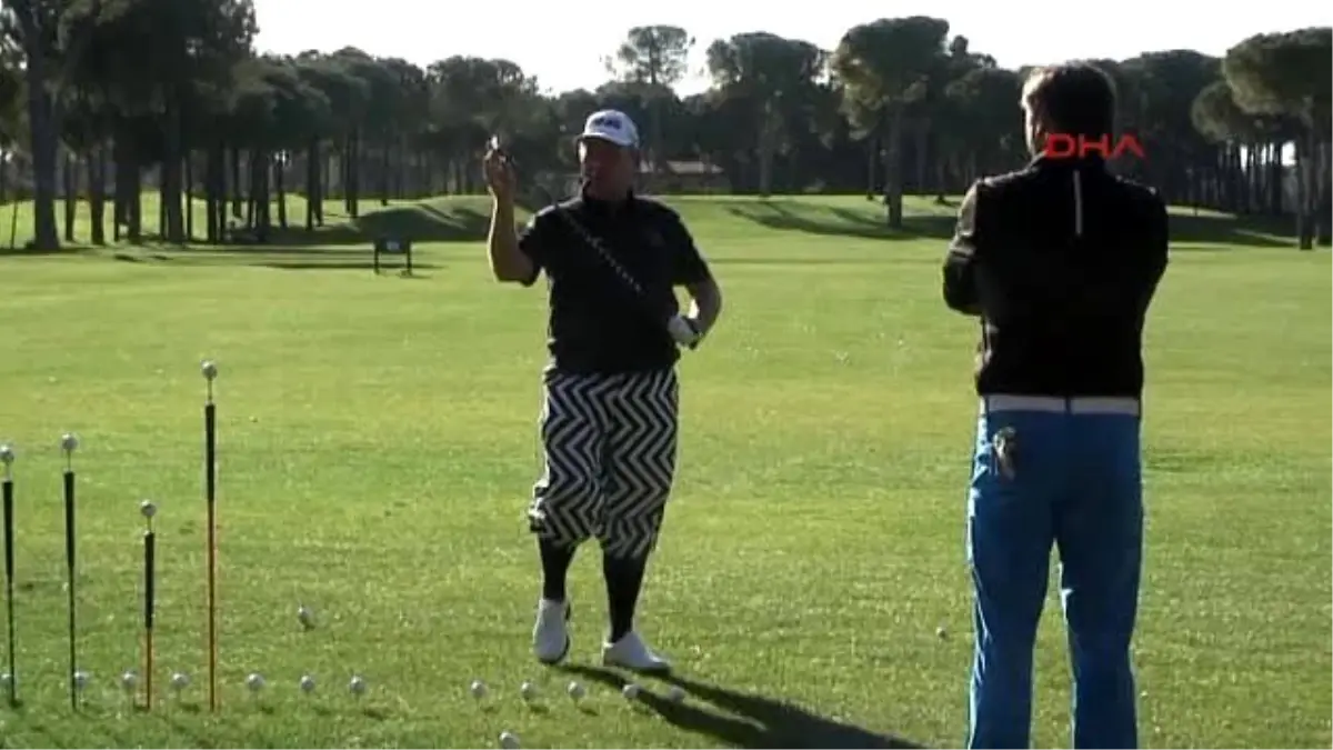 İngiliz Golf Şovmeninden Yeni Yıl Gösterisi