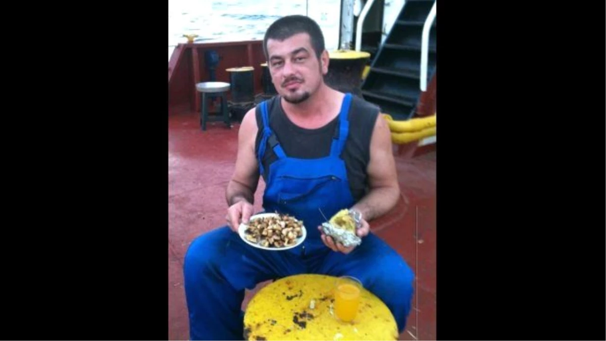 İtalya\'daki Gemi Kazasında Kaybolan Denizcinin Ailesi Endişeli