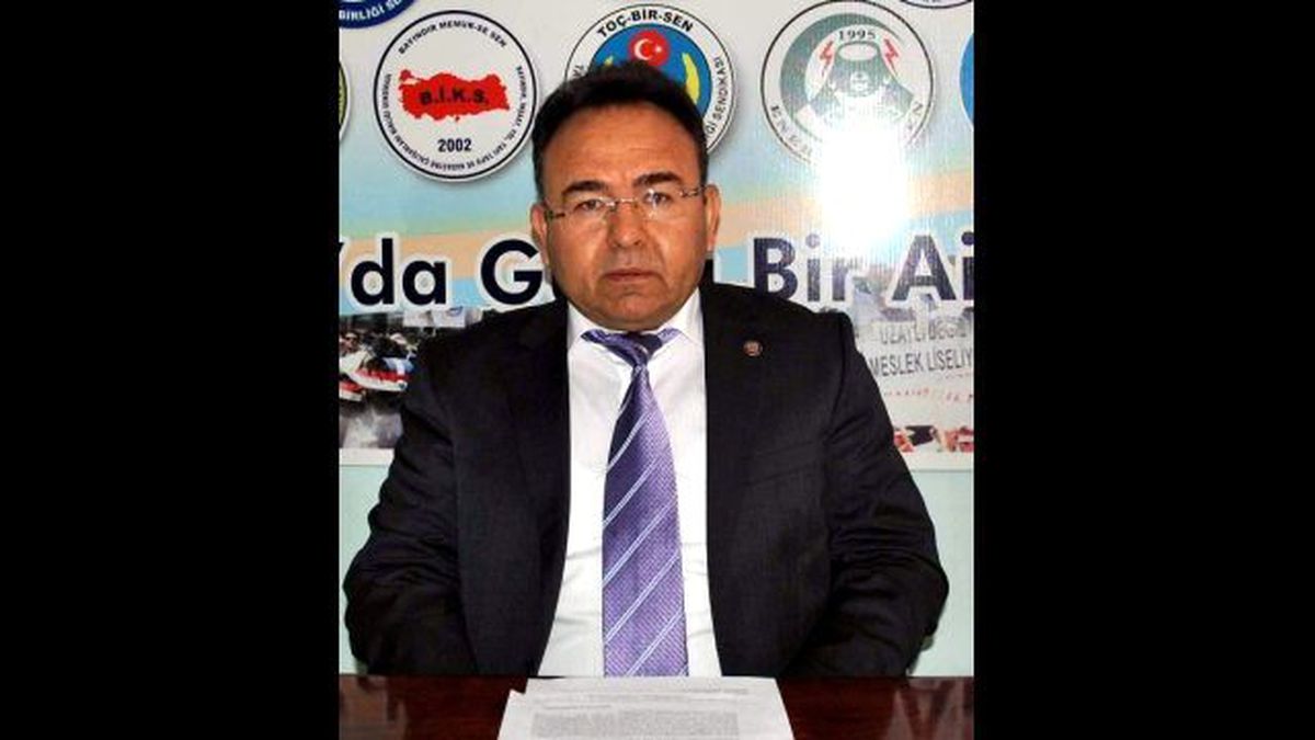 Mevlid Kandilinde Dünya Barışı Temennisi