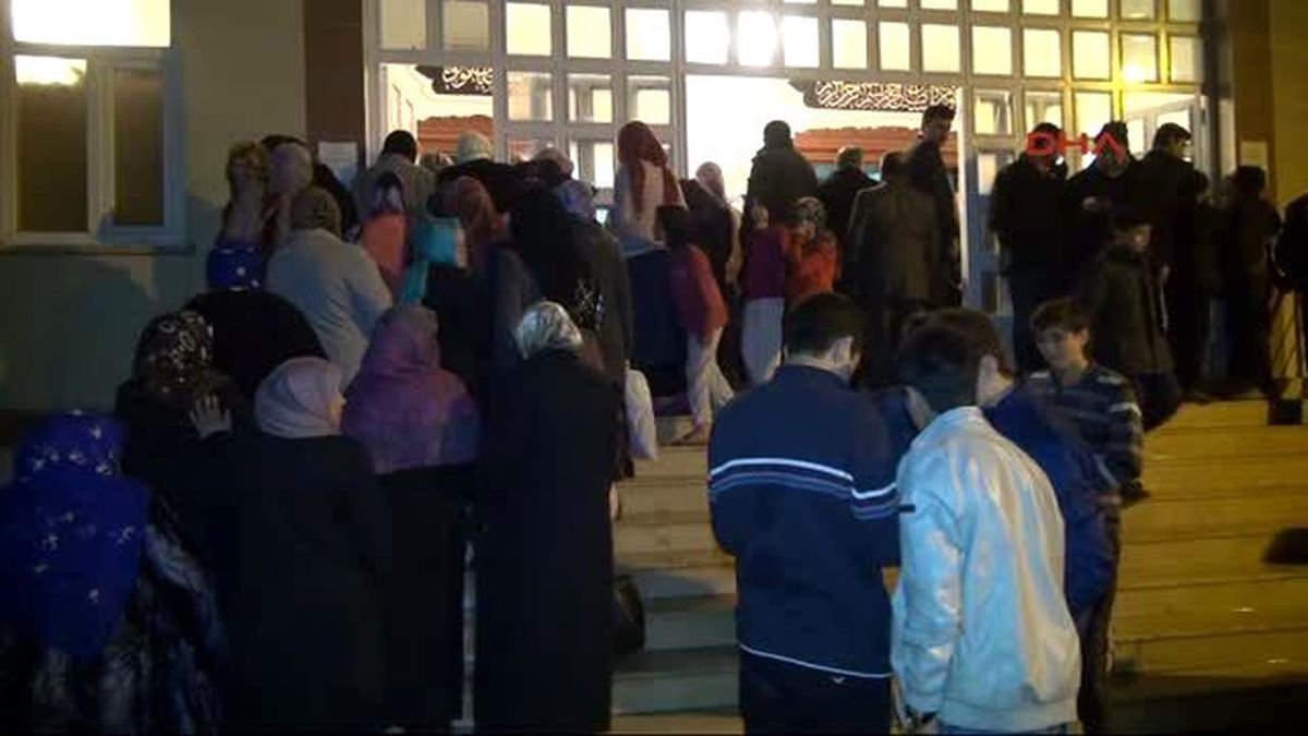 Şanlıurfa\'da Sakal-ı Şerif İzdihamı