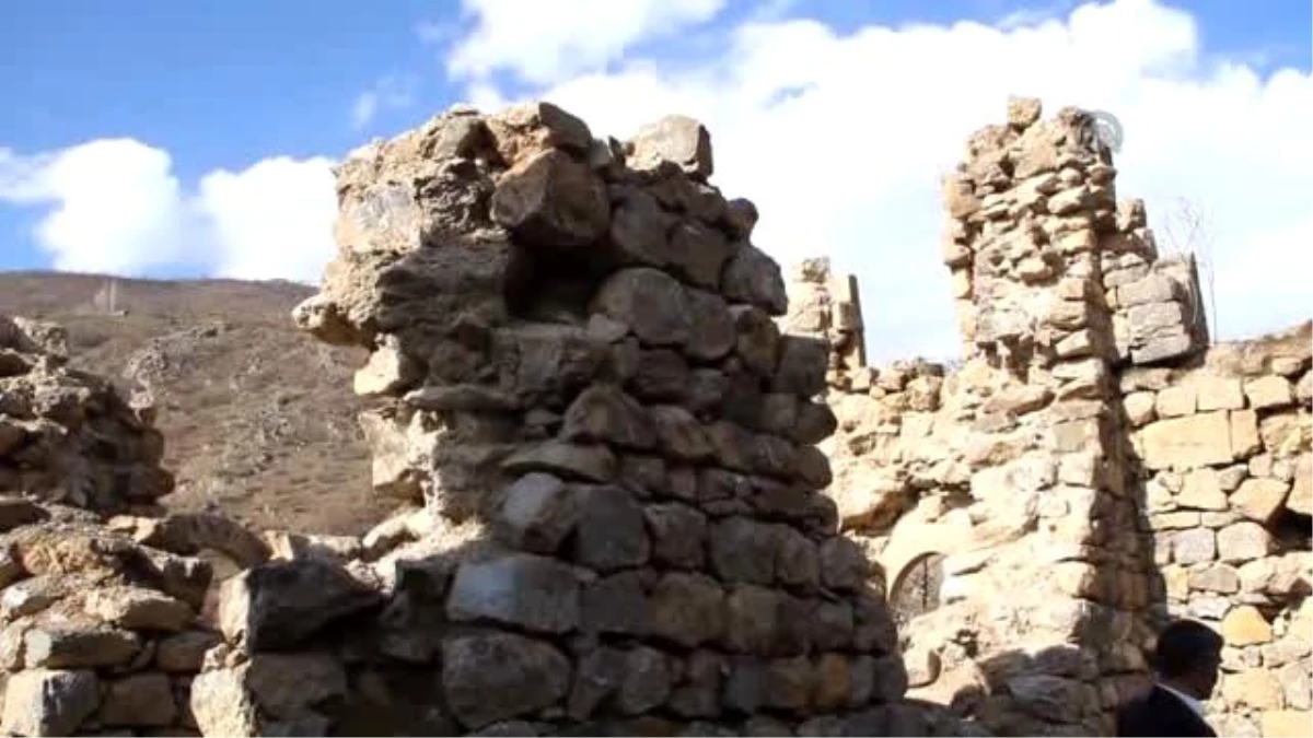 Şemdinli\'deki Tarihi Kayme Sarayı Restore Edilecek