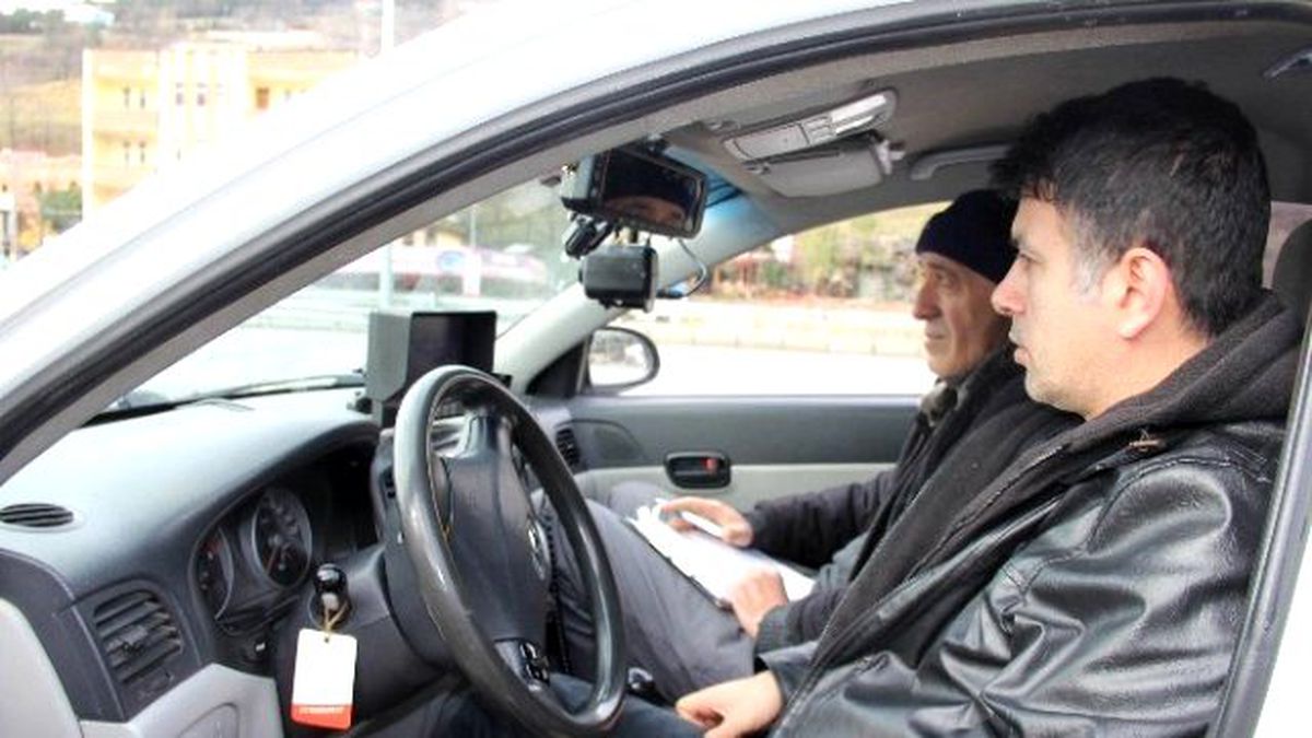 Trafik Ekipleri Hız Sınırını Aşanlara Göz Açtırmıyor