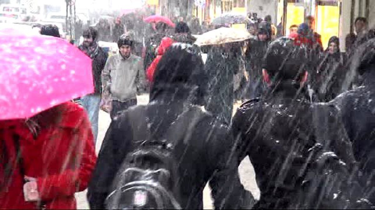 Van ve Bitlis\'te Kar Yağışı