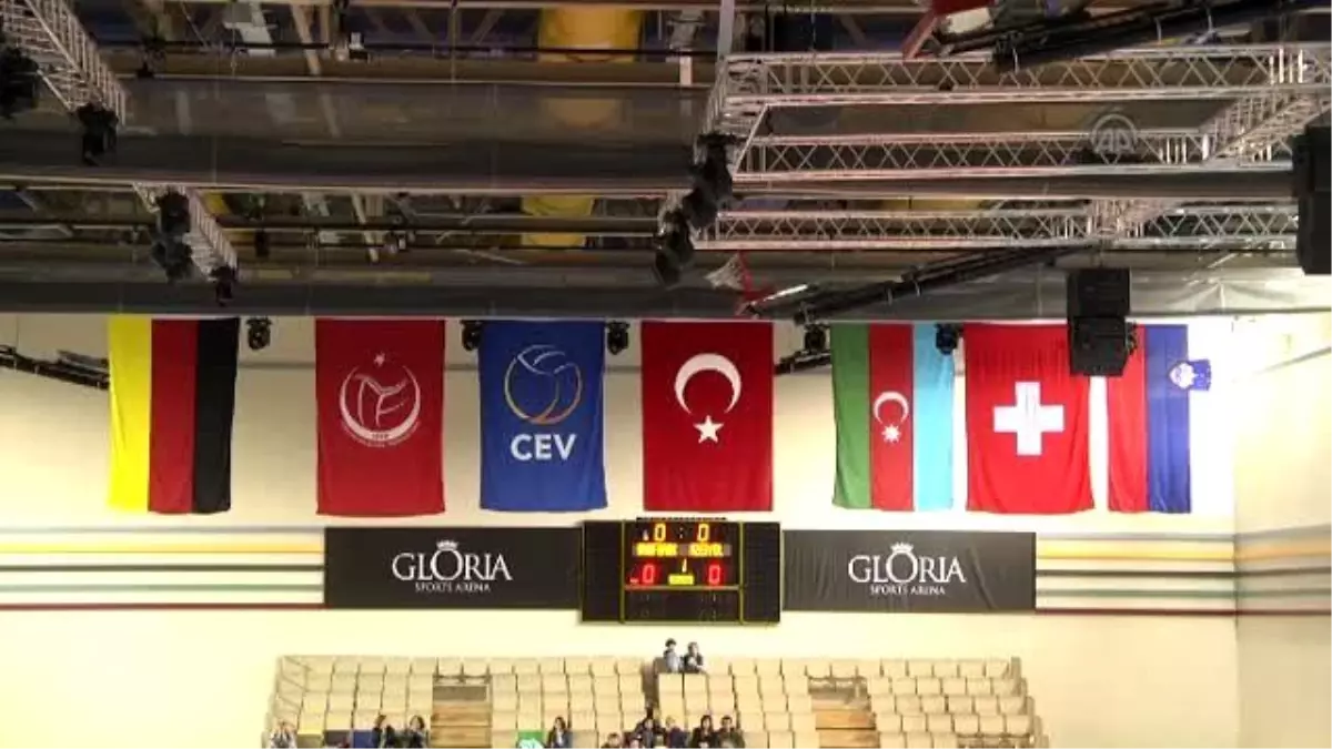 1. Gloria Cup Uluslararası Voleybol Turnuvası - Vakıfbank: 3 - Azeryol Bakü: 1