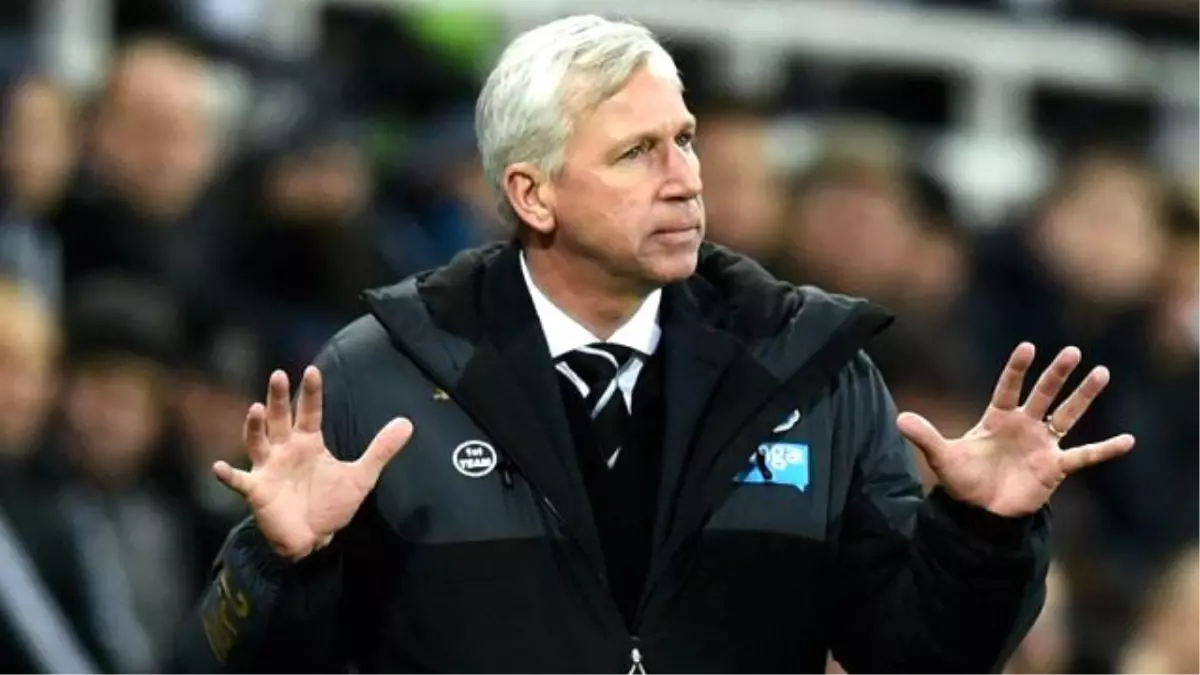 Alan Pardew Resmen Crystal Palace\'da!