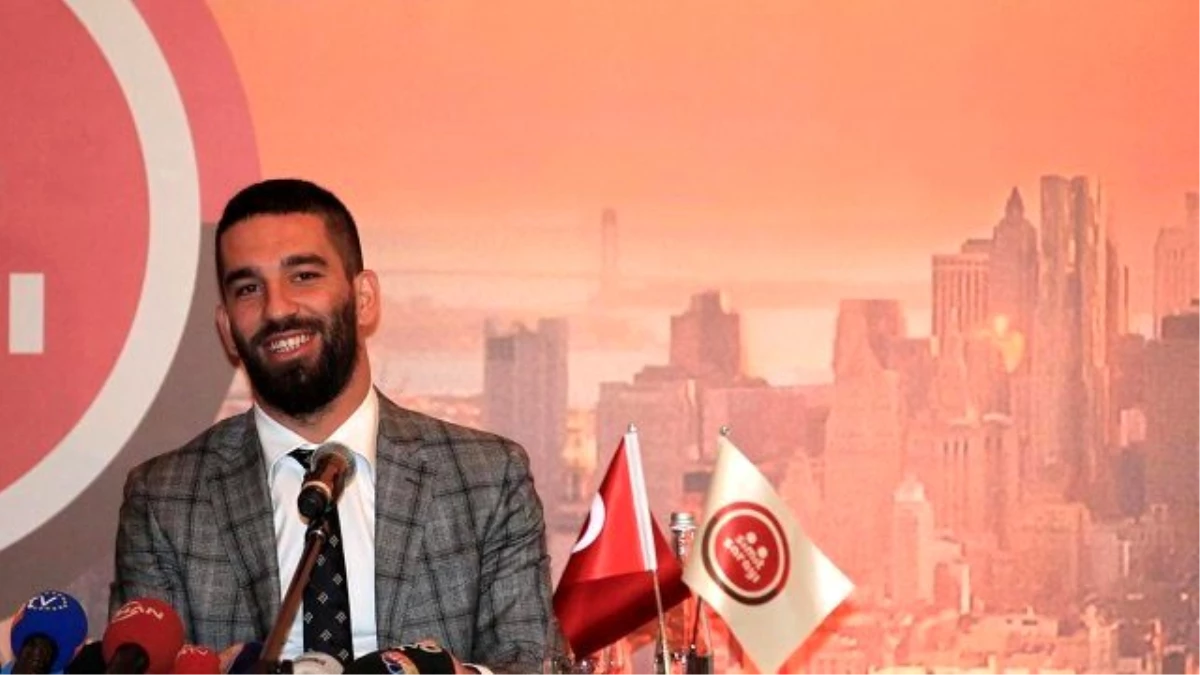 Arda Turan: İleride Futbol Federasyonu Başkanı Olmak İstiyorum