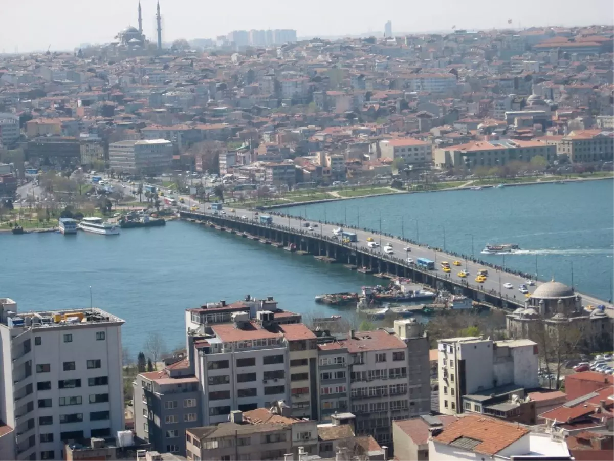 Atatürk Köprüsü Trafiğe Kapatılacak