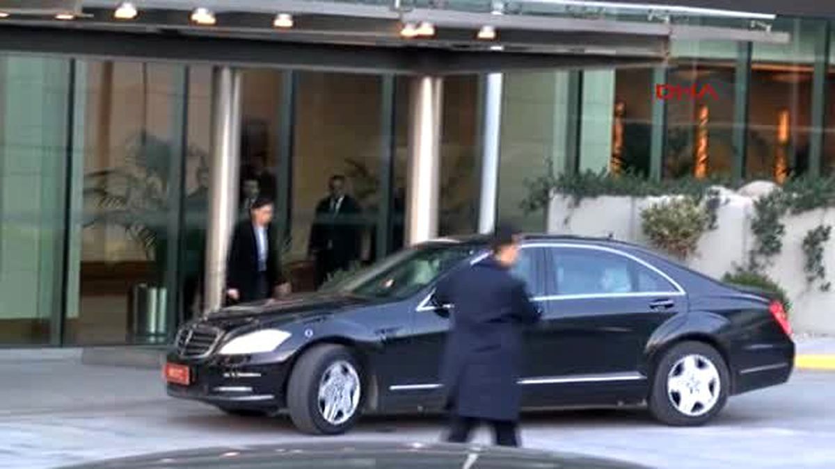 Başbakan Davutoğlu Adana\'ya Gitti