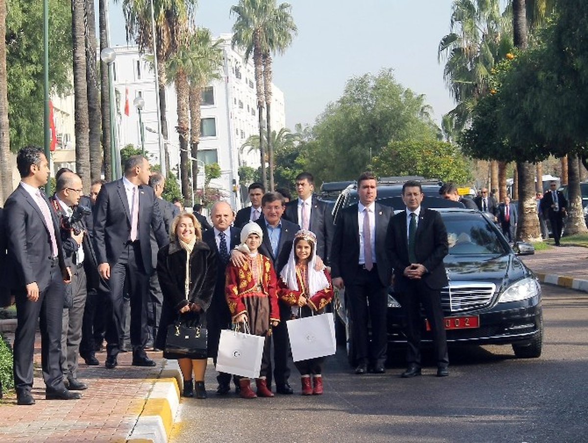 Başbakan Davutoğlu Mersin\'de