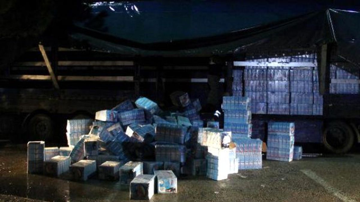 Deterjan Kutularına Gizlenmiş 200 Bin Paket Sigara Ele Geçirildi