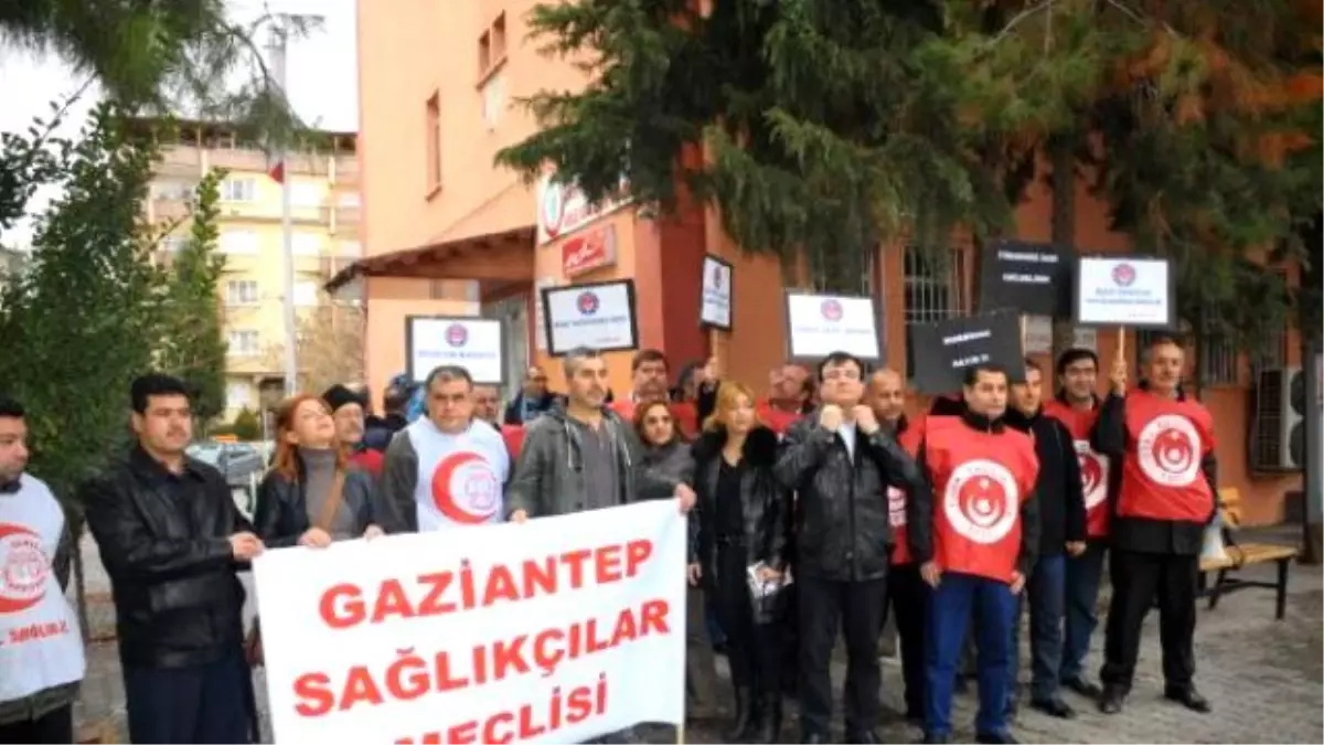 Gaziantep\'te Aile Hekimlerinden Nöbet Eylemi