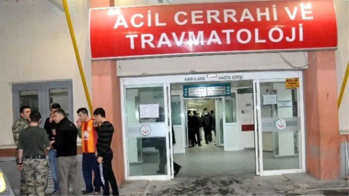 İki Askerin Kavgası Kanlı Bitti: 1 Yaralı