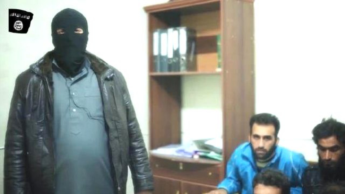 Işid Suriye\'de 13 Sünni Aşiret Üyesinin İnfaz Görüntülerini Yayınladı