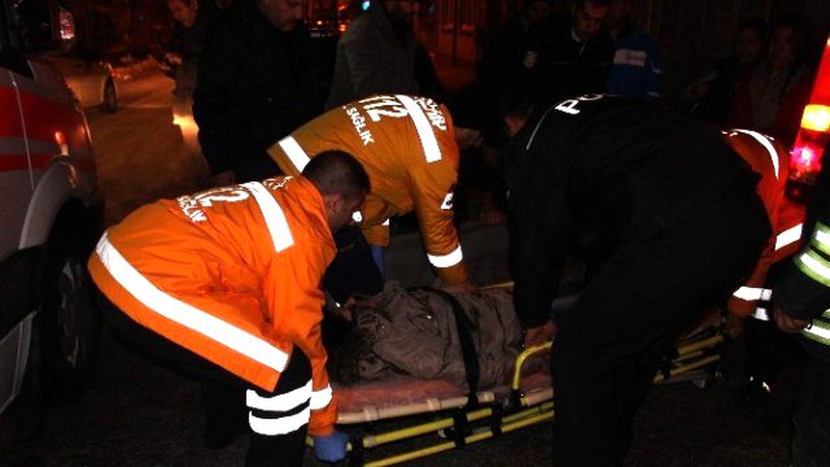 Kocasıyla Tartışan Kadın Porsuk Çayına Atlamaya Kalkıştı