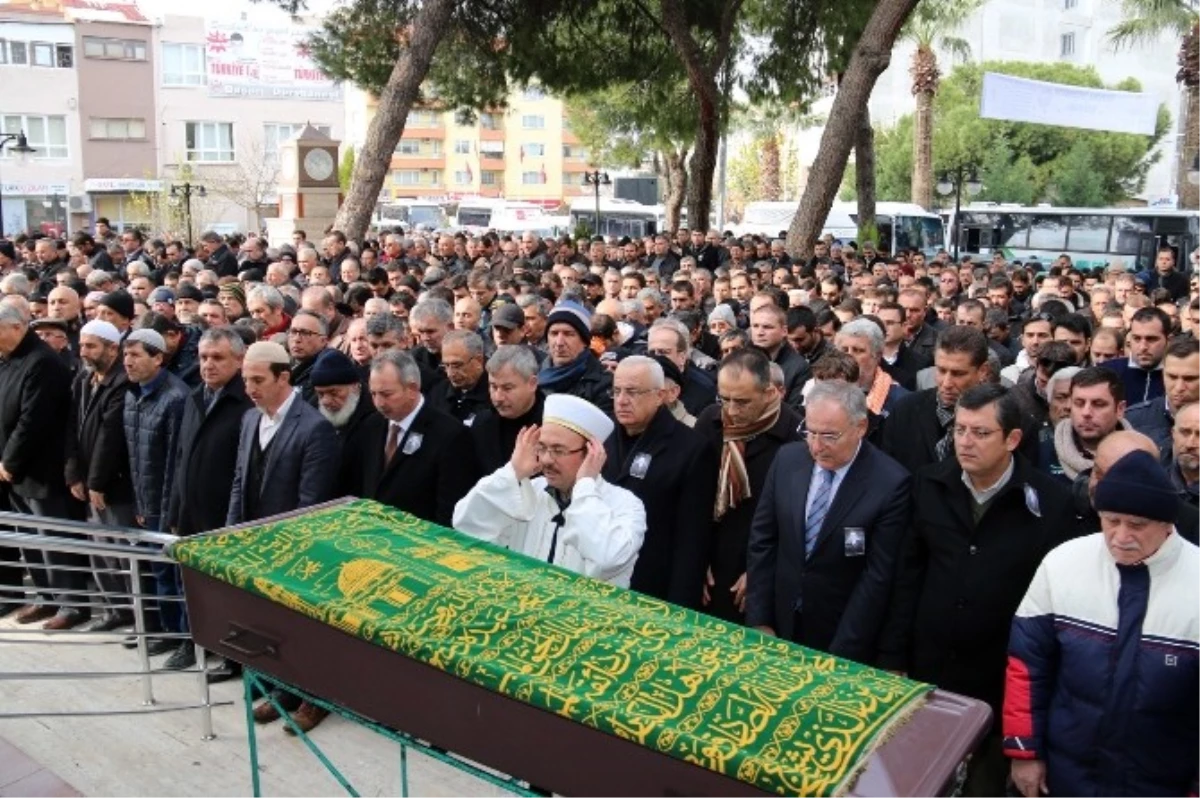 Mezarlıkta Kalp Krizi Geçiren Eski Başkan Toprağa Verildi