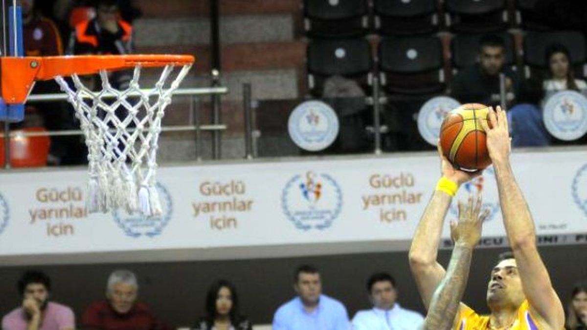 Royal Halı Gaziantep, Eskişehir Basket\'i 88-80 Mağlup Etti