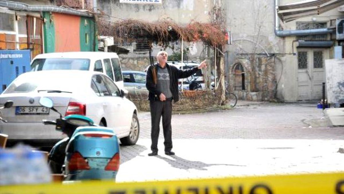 46 Recep\', Pompalı Tüfekle Caddede Dehşet Saçtı