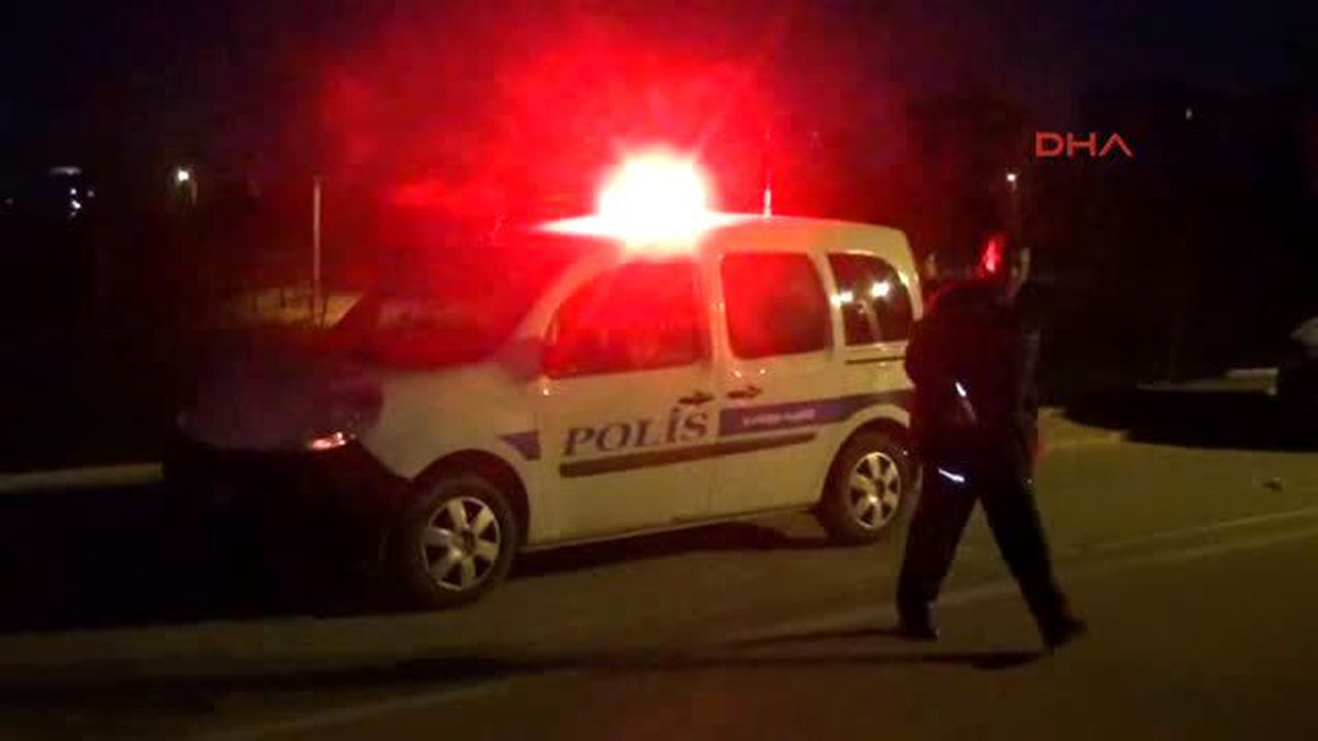 Ablasının Sevgilisini Sırtından Bıçakladı