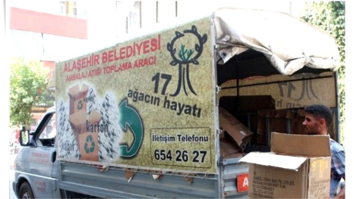 Alaşehir Belediyesi\'nin Çevre Duyarlılık Projesi Sürüyor