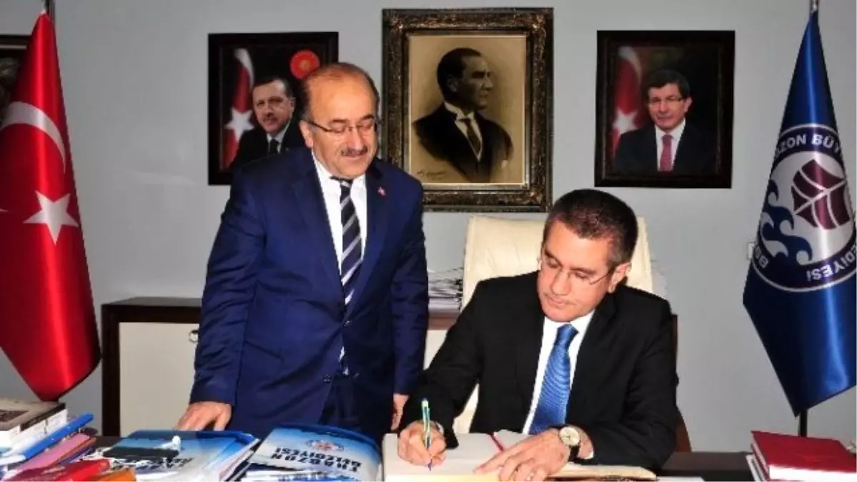 Bakan Canikli Başkan Gümrükçüoğlu\'nu Ziyaret Etti