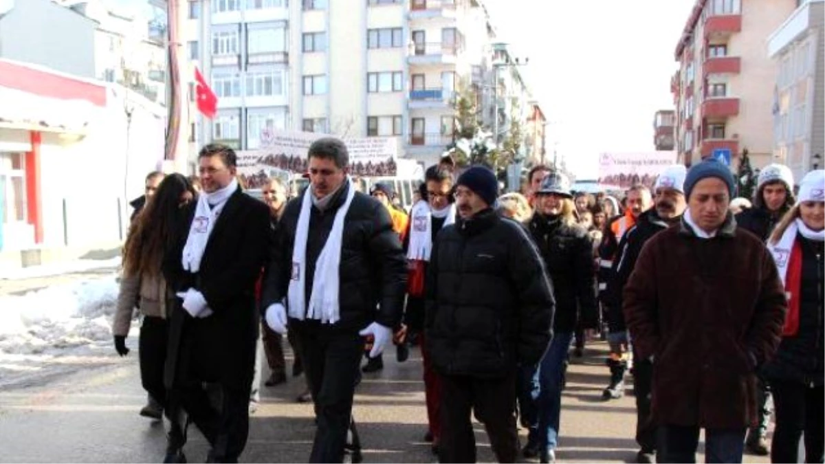 Bolu\'da, Sarıkamış Şehitleri İçin Yürüdüler