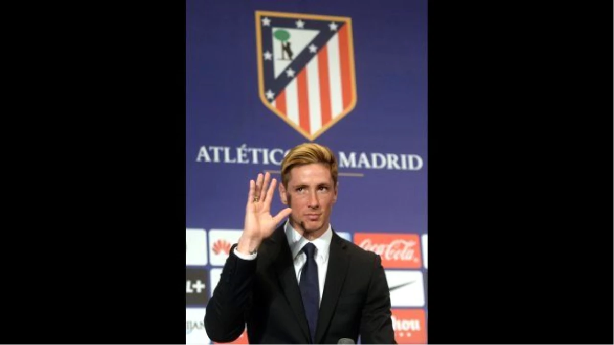 Fernando Torres, 40 Bin Taraftarların Karşısına Çıktı