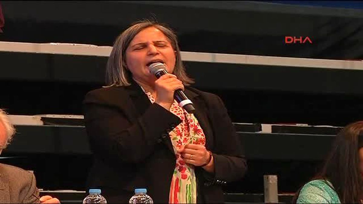 Gültan Kışanak Hdp İstanbul İl Kongresi\'nde Konuştu...