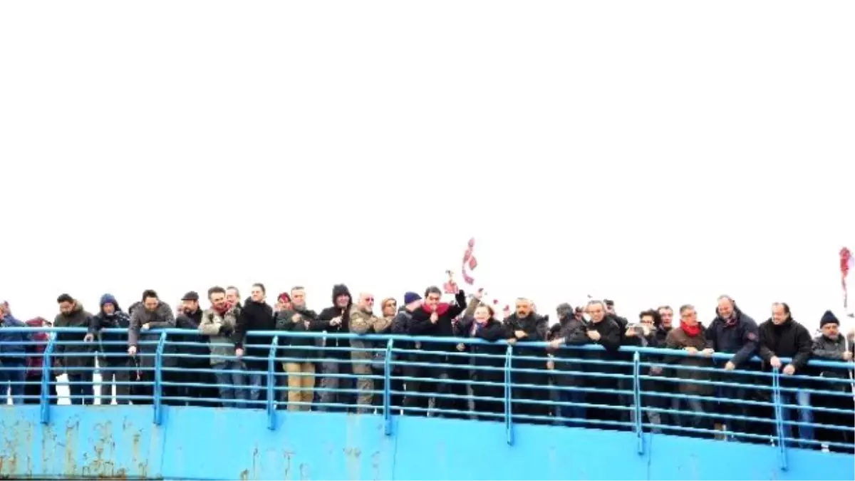 Kardeşime Kurşun Sıkmam" Diyen Yunan Askerler Anıldı