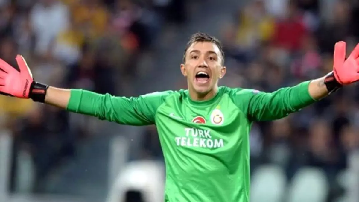 Muslera: Volkan\'a Saygı Duyuyorum