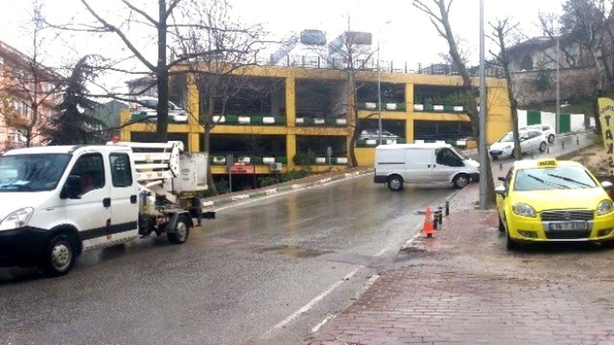 Bursa Yolları Buz Pistine Döndü